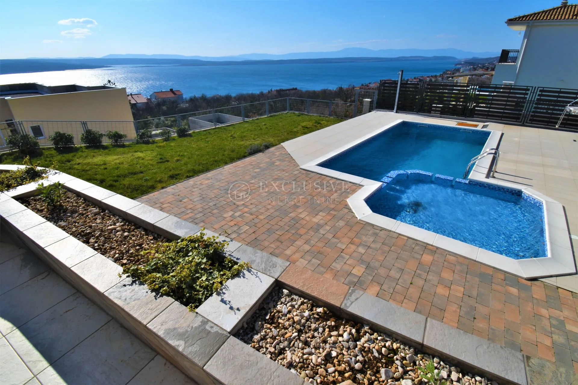 crikvenica - luksuzna vila sa panoramskim pogledom na more - slika 17