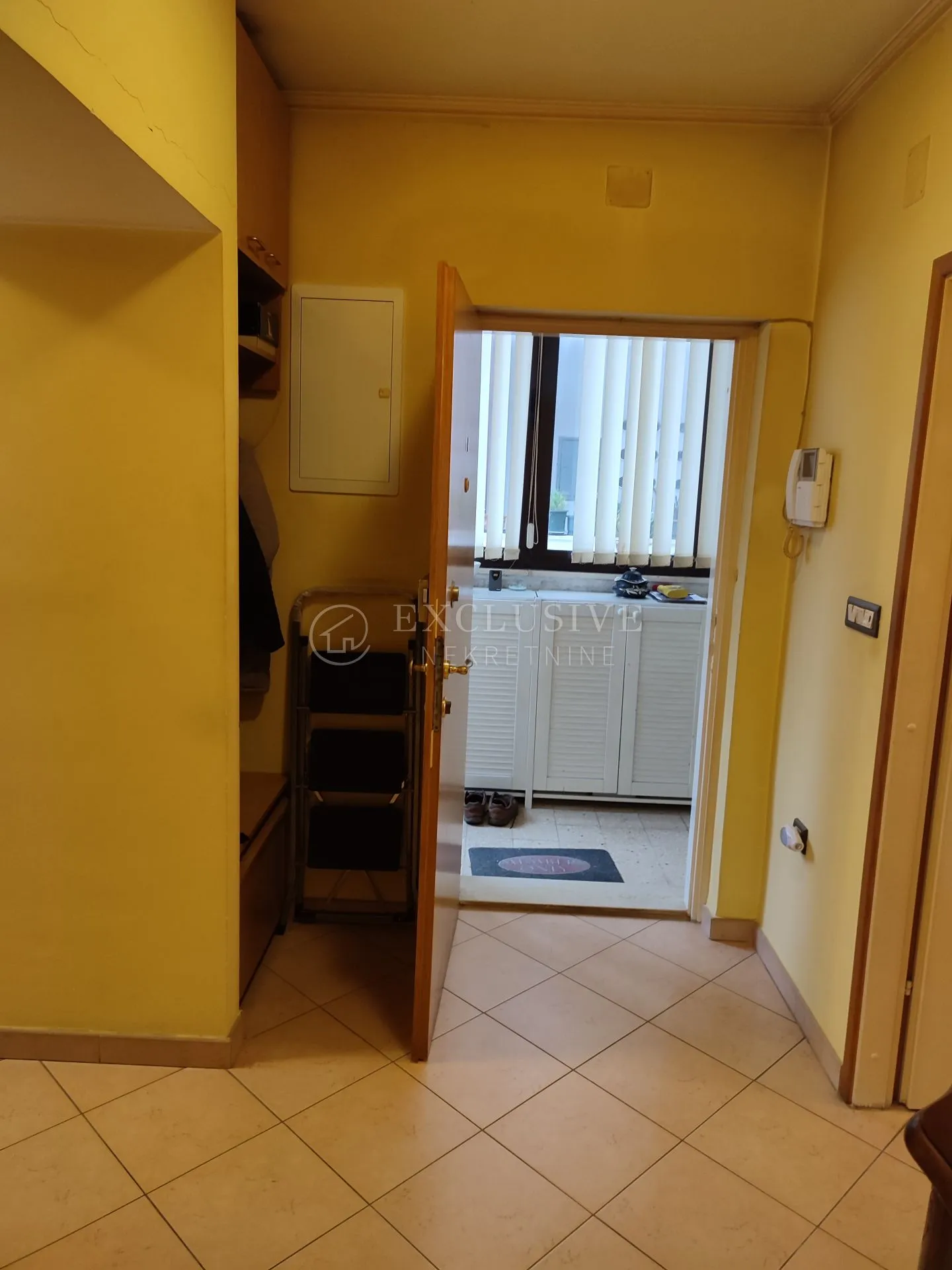 lovran - dvoetažni stan od 101m2 - slika 18
