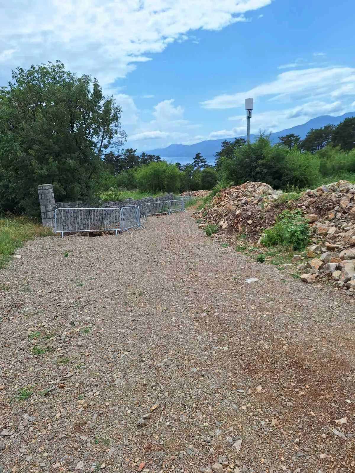 rijeka-martinkovac- dva odlična gradilišta - slika 2