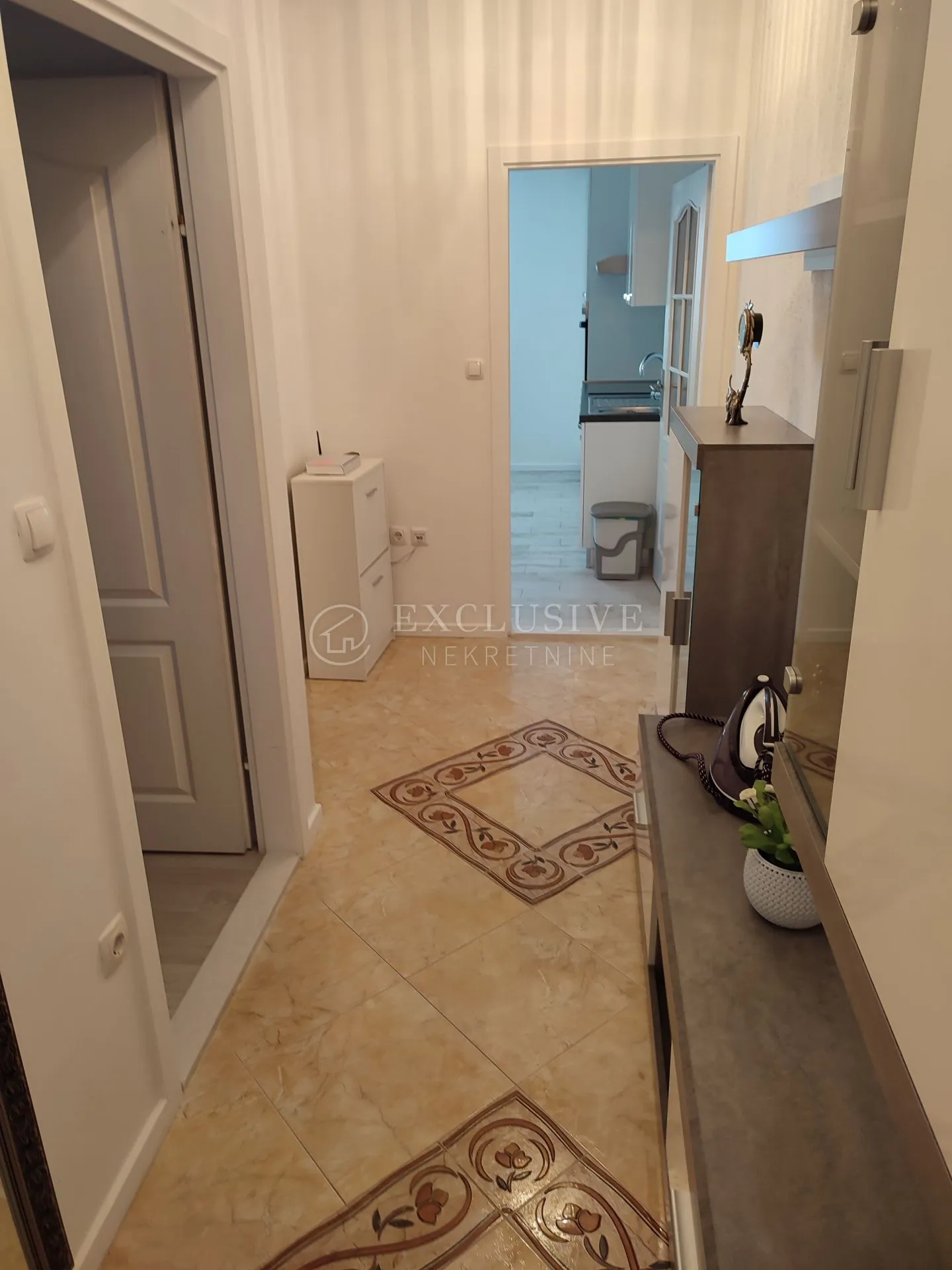 ika - oprić - apartman od dvije stambene jedinice sa bazenom - slika 10