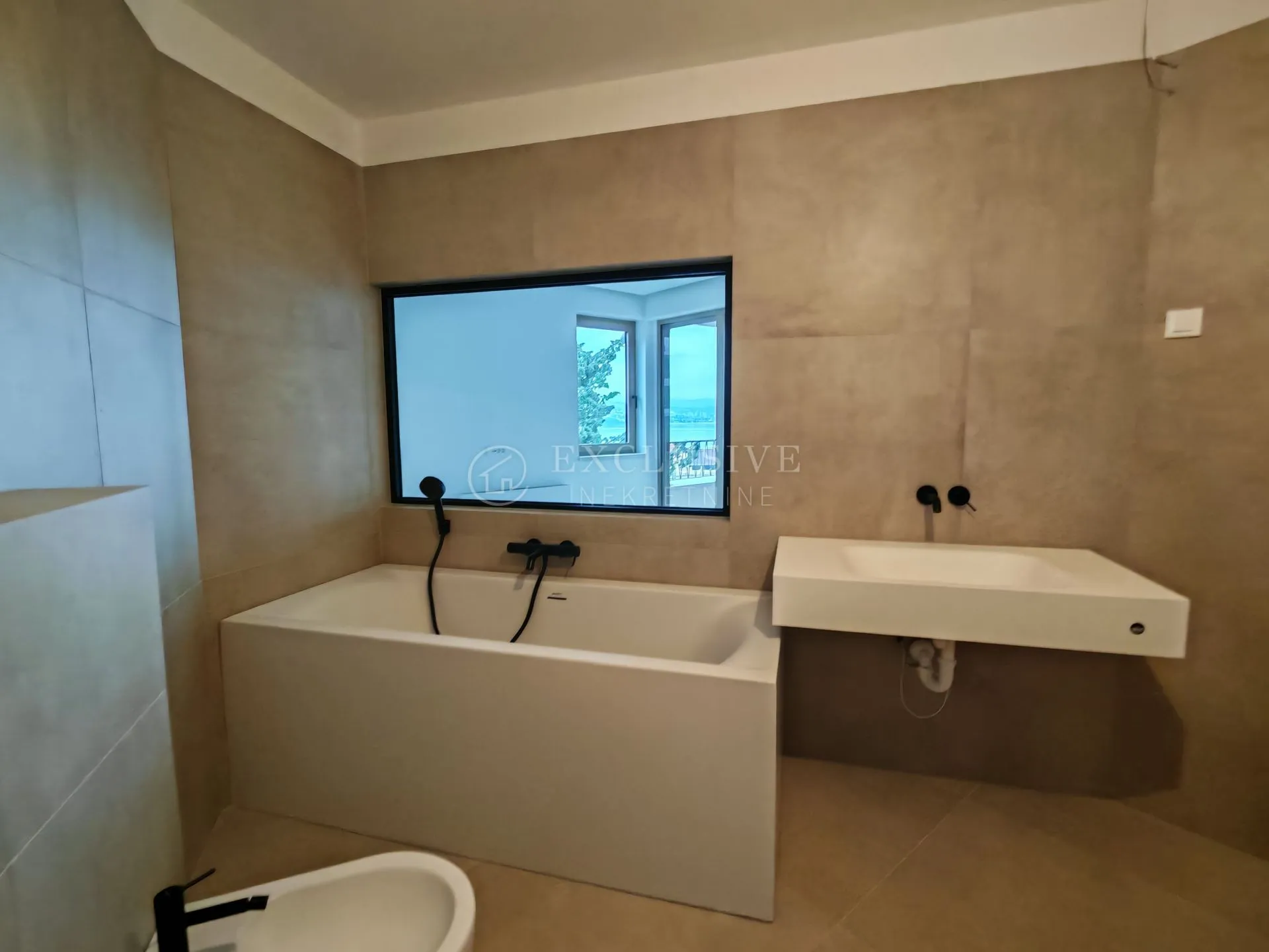 opatija fantastičan penthouse u novogradnji s bazenom - slika 10
