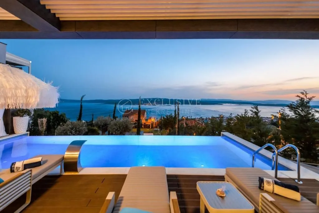 Crikvenica Luksuzno Opremljena Villa S Bazenom I Pogledom Na More