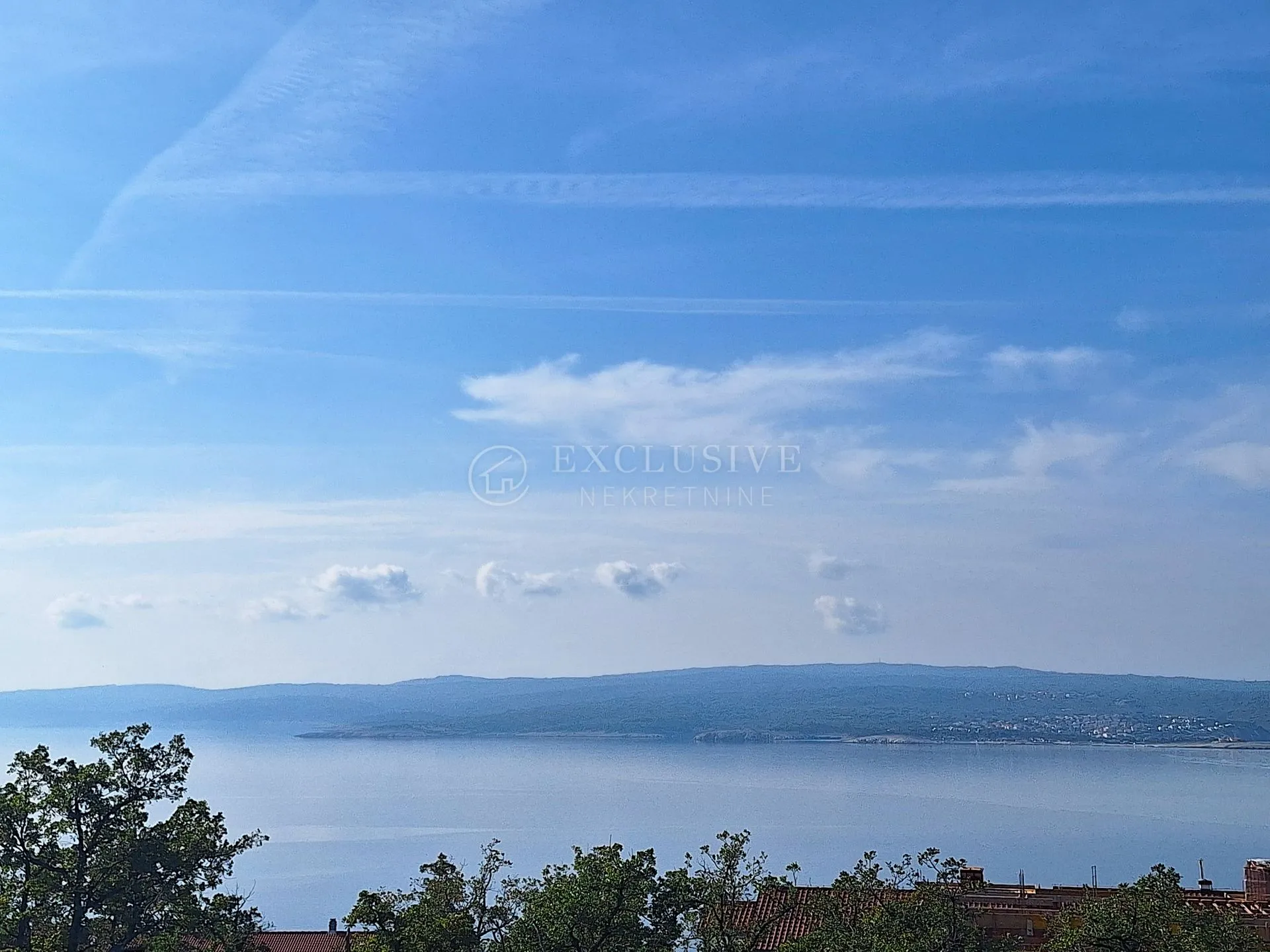 Crikvenica - Zemljište S Projektom I Panoramskim Pogledom Na More
