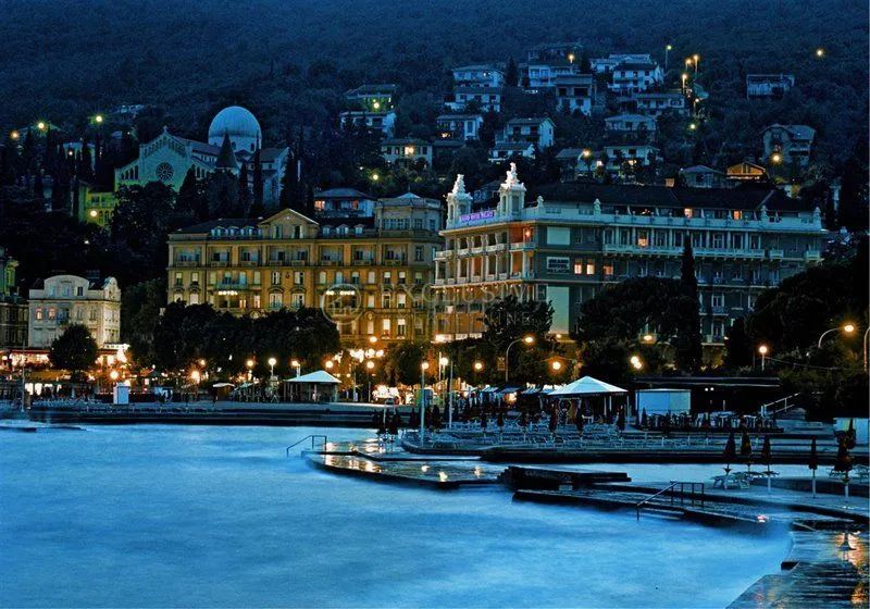 opatija 1 red do mora - exclusivna villa uz more - slika 70