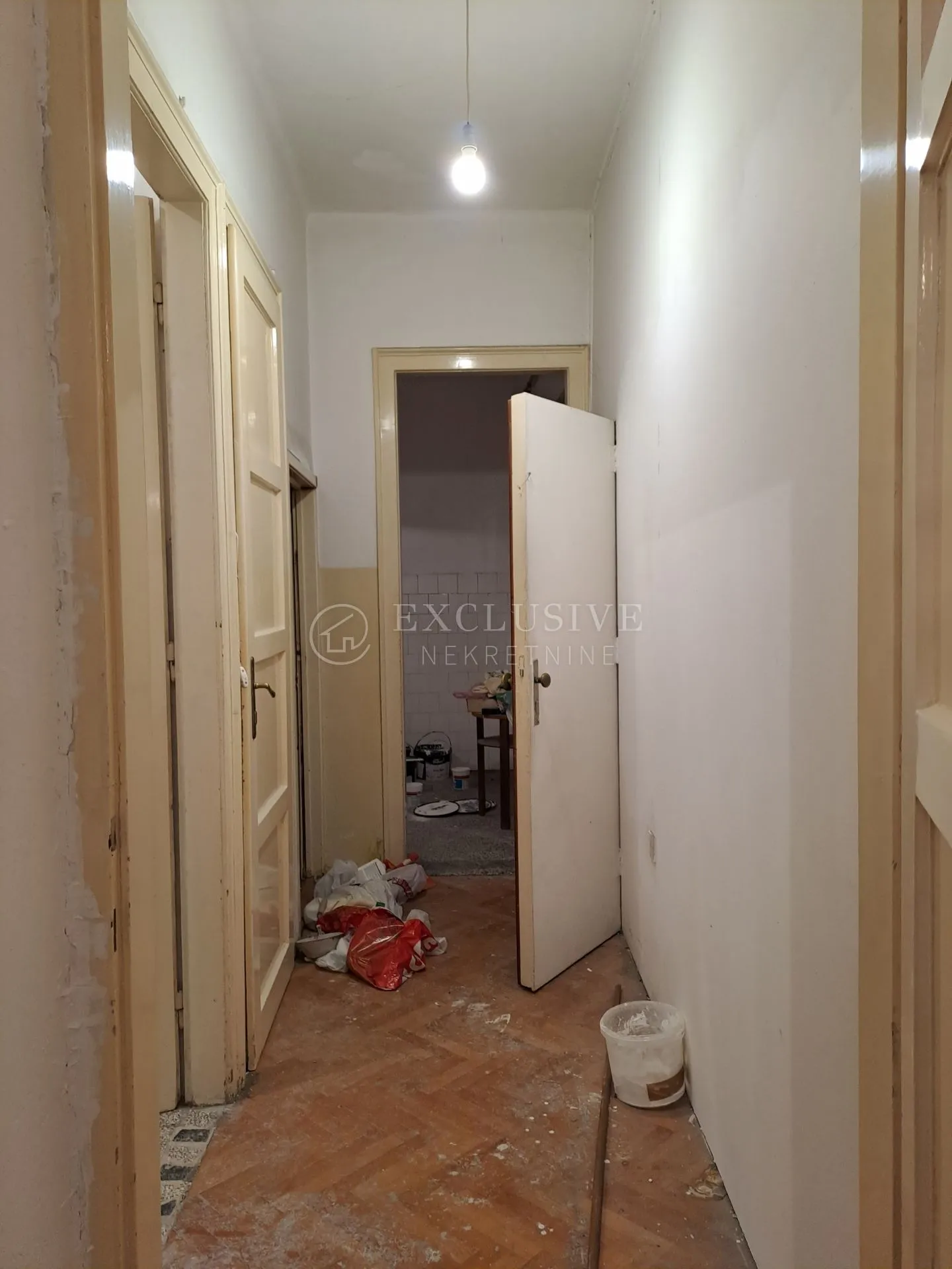 rijeka, krimeja, 3s+db 87m2 s pogledom na more - slika 16