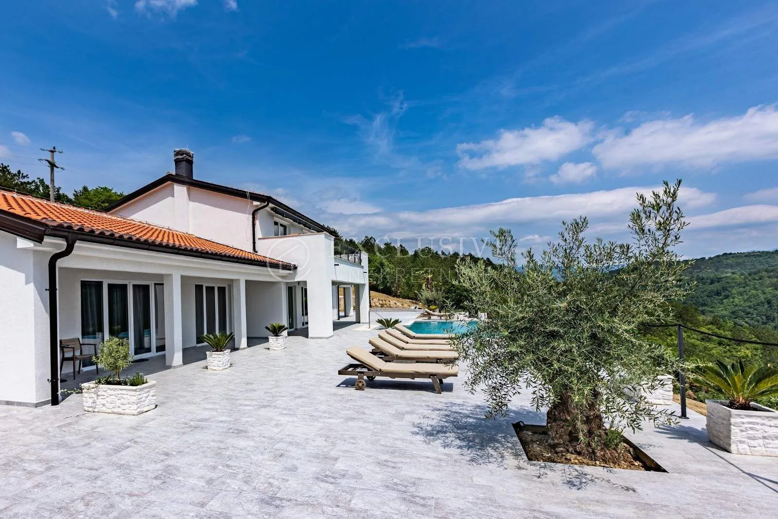 istra - hacijenda na osami s 20 000m2 okućnice !! - slika 15
