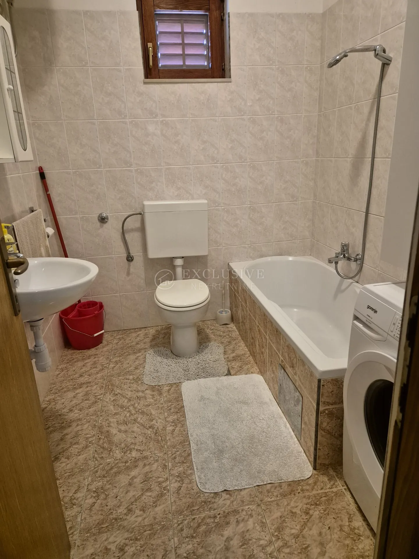 bibinje, kuća 186 m2 sa 4 stana i 470 m2 okućnice - slika 20