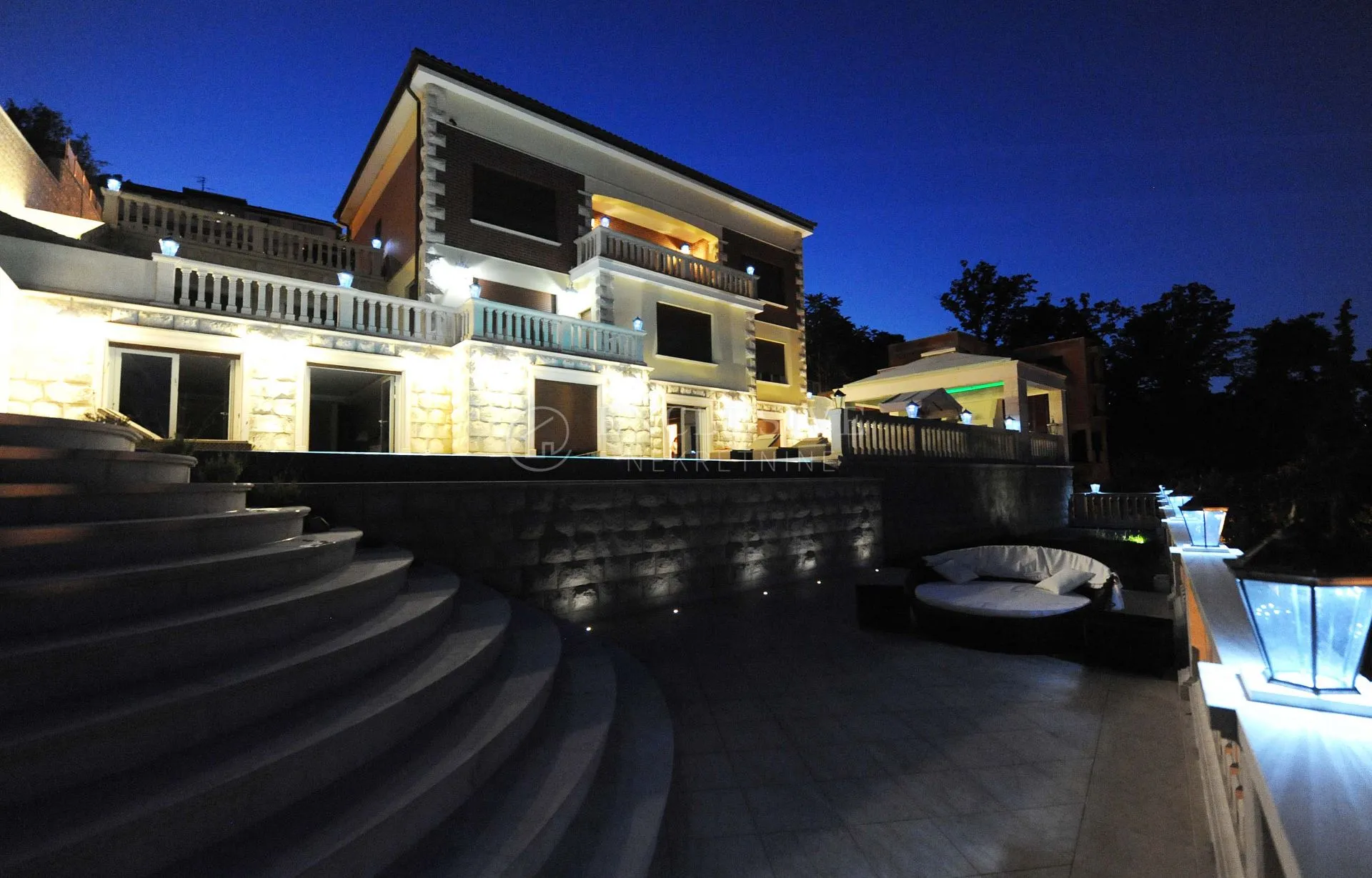 opatija 1 red do mora - exclusivna villa uz more - slika 10