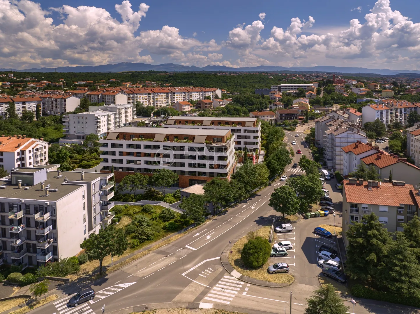 rijeka, srdoči - stan na 1.katu moderne novogradnja - slika 6