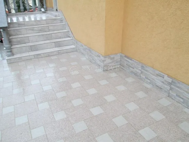 opatija-oprić - krasan stan - krasan pogled - parking - slika 20