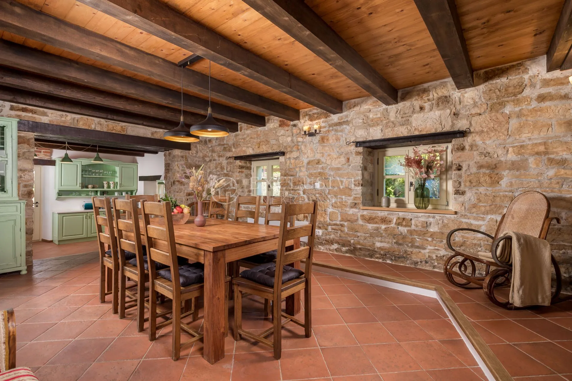 istra, tinjan - prekrasna kamena vila s bazenom - slika 40