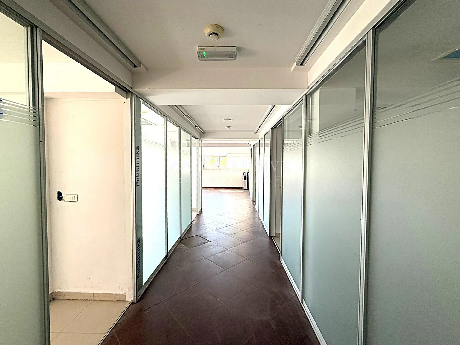 šapjane - poslovno-stambena zgrada 780 m2 - slika 3