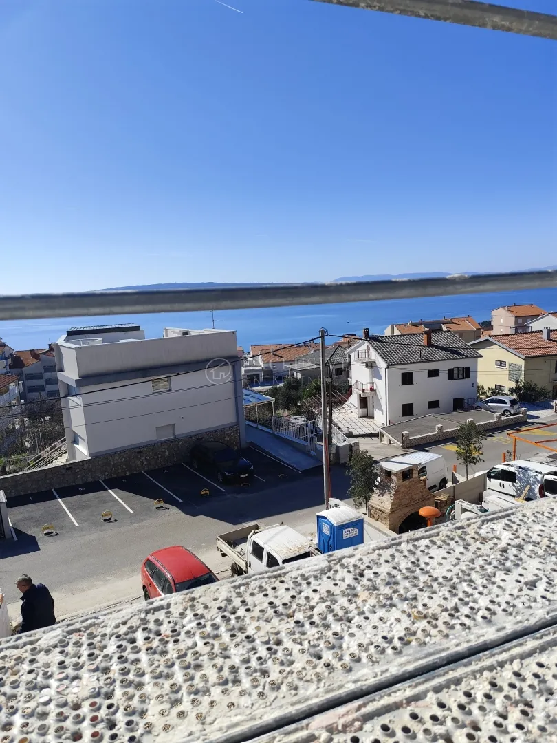 kuća -novogradnja - 2 stana-bazen-parking-pogled - slika 21