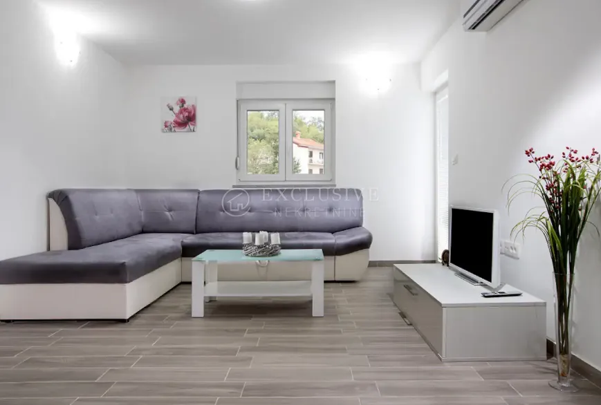 ičići dvoetažni stan 136m2 - slika 2