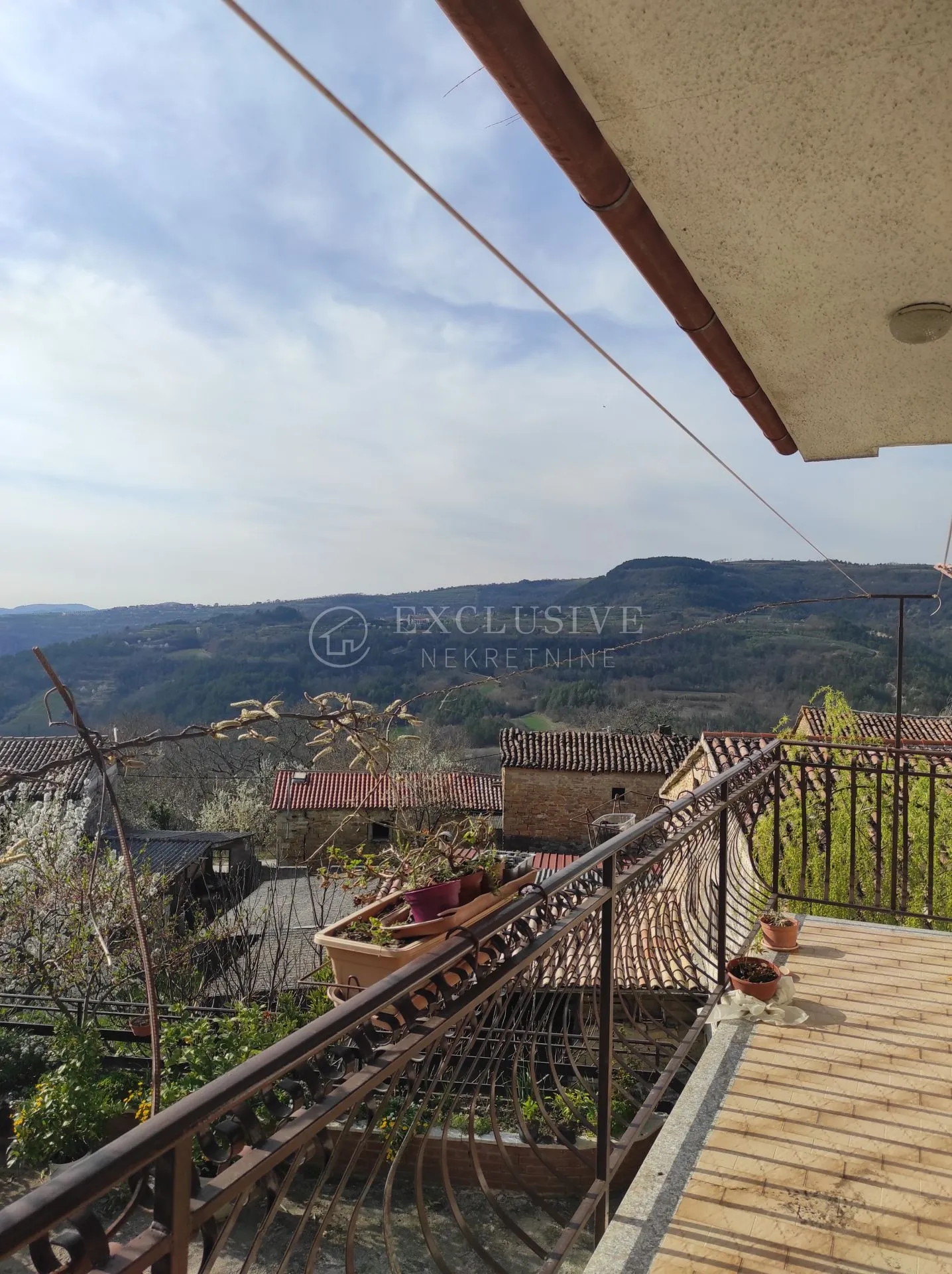 istra - samostojeća kuća okolica buzeta - slika 6