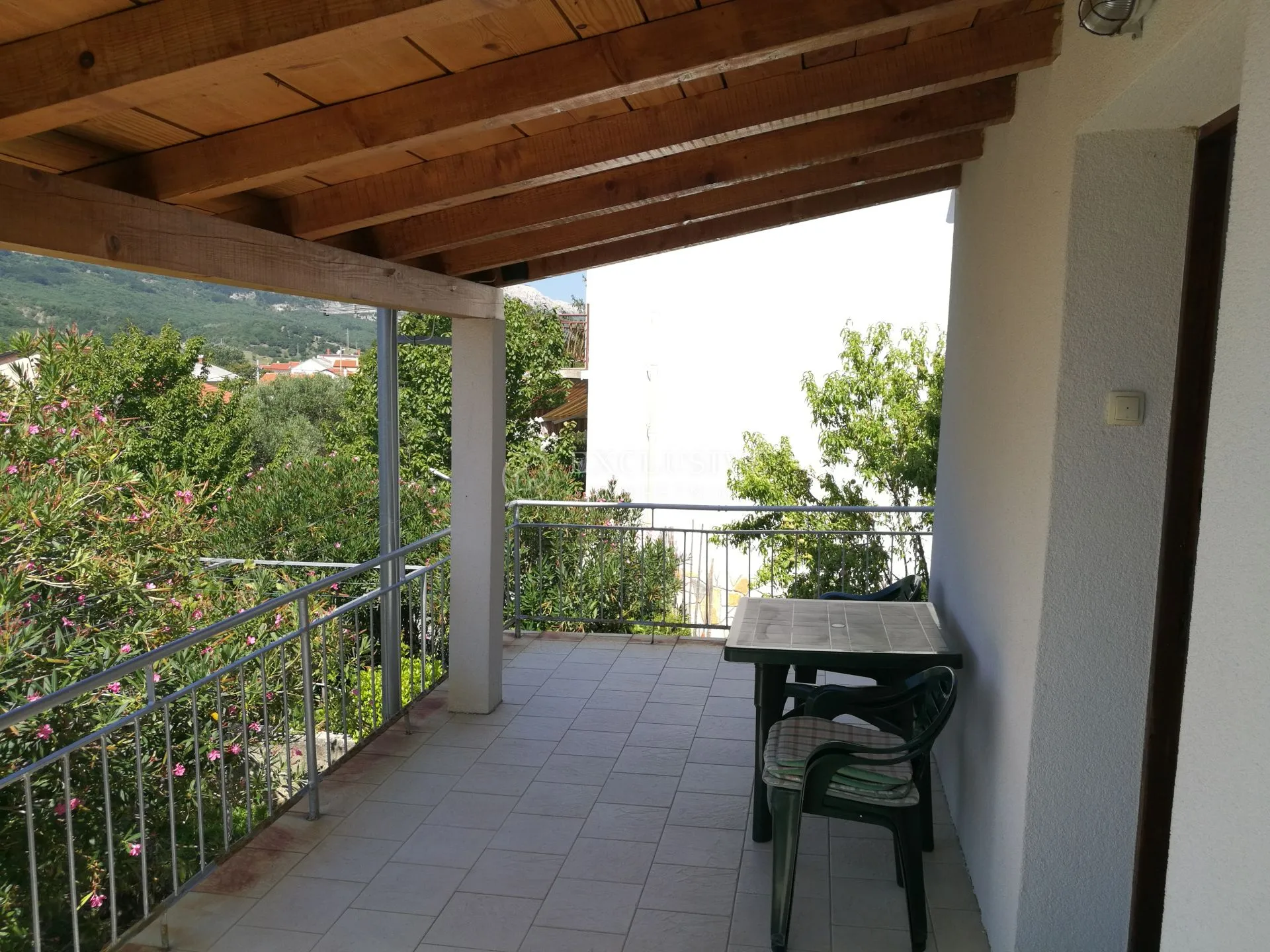 krk-jurandvor - dvoetažni apartman + zaseban apartman, terasa, vrt, parking - slika 37