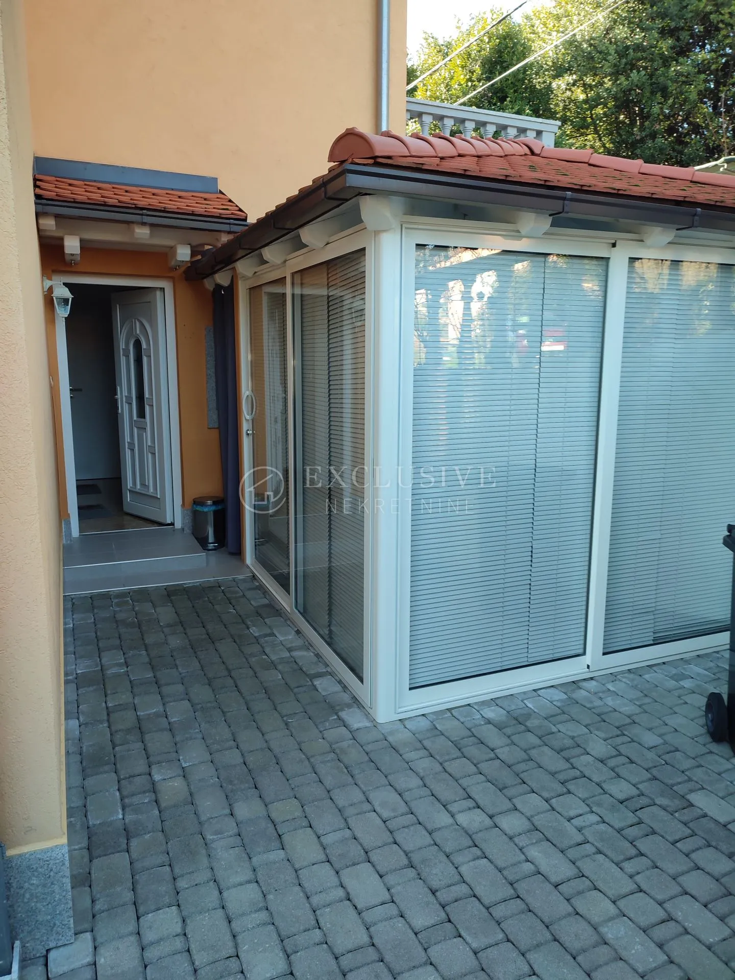 ika - oprić - apartman od dvije stambene jedinice sa bazenom - slika 29