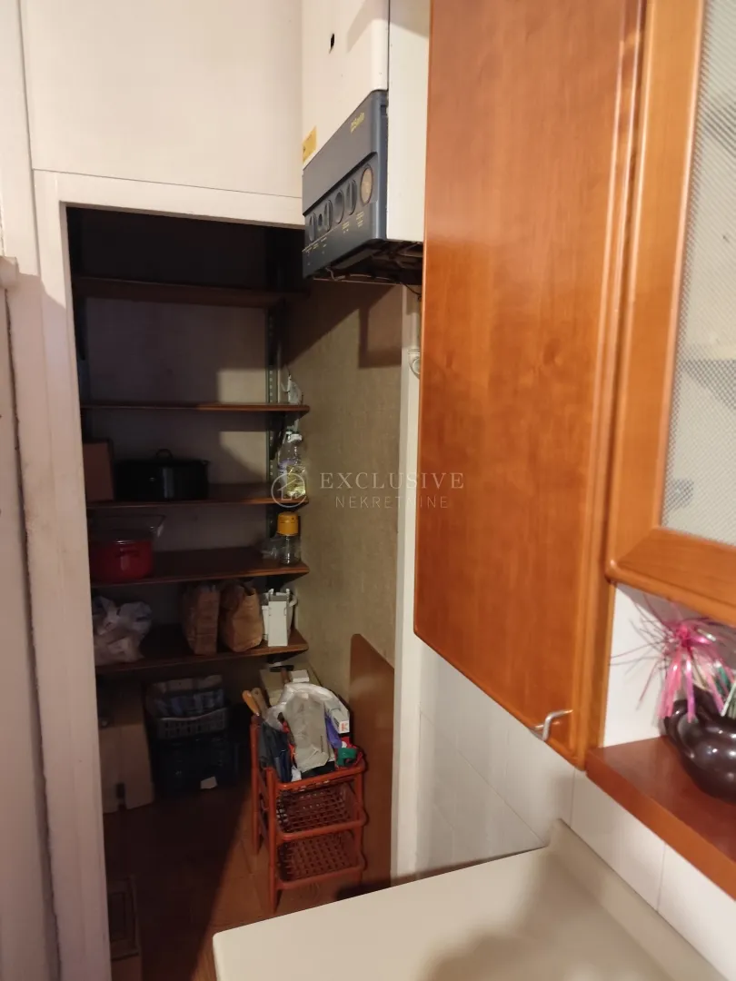 rijeka - riva boduli - prilika - odličan stan - slika 8