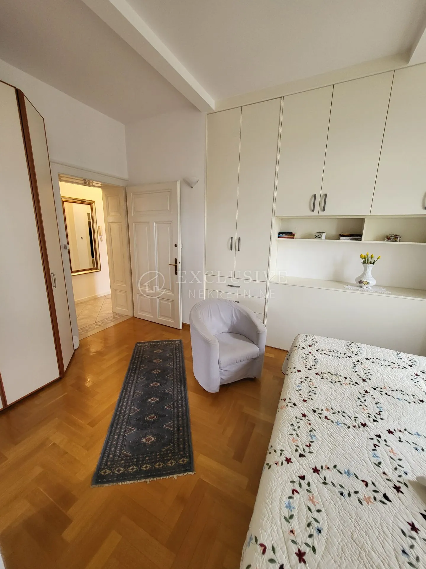 opatija centar - prekrasan stan u vili 2.red od mora s parkingom !! - slika 11