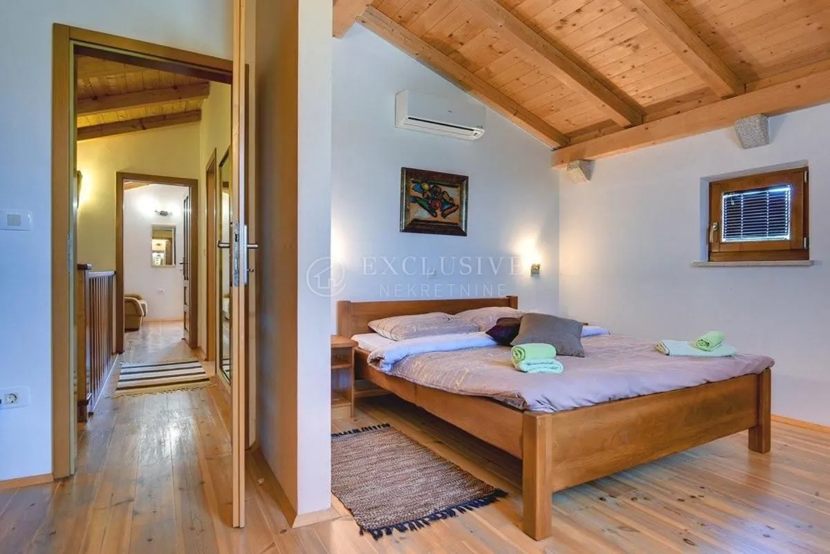 istra-pazin villa s bazenom - slika 25