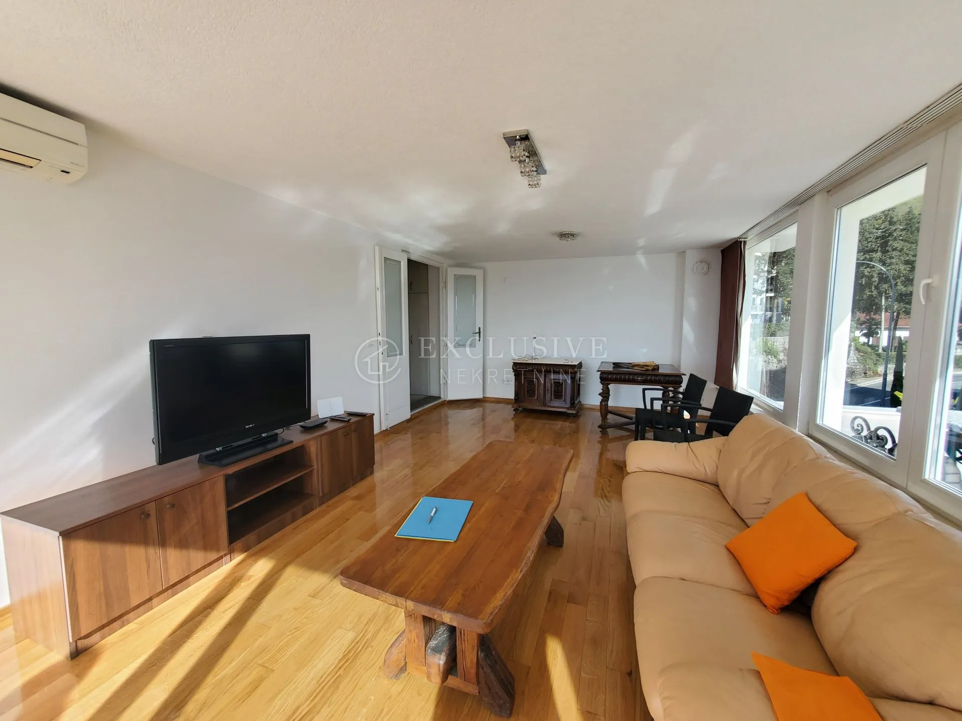 opatija-centar stan u vili 200m2 s parkingom - slika 9