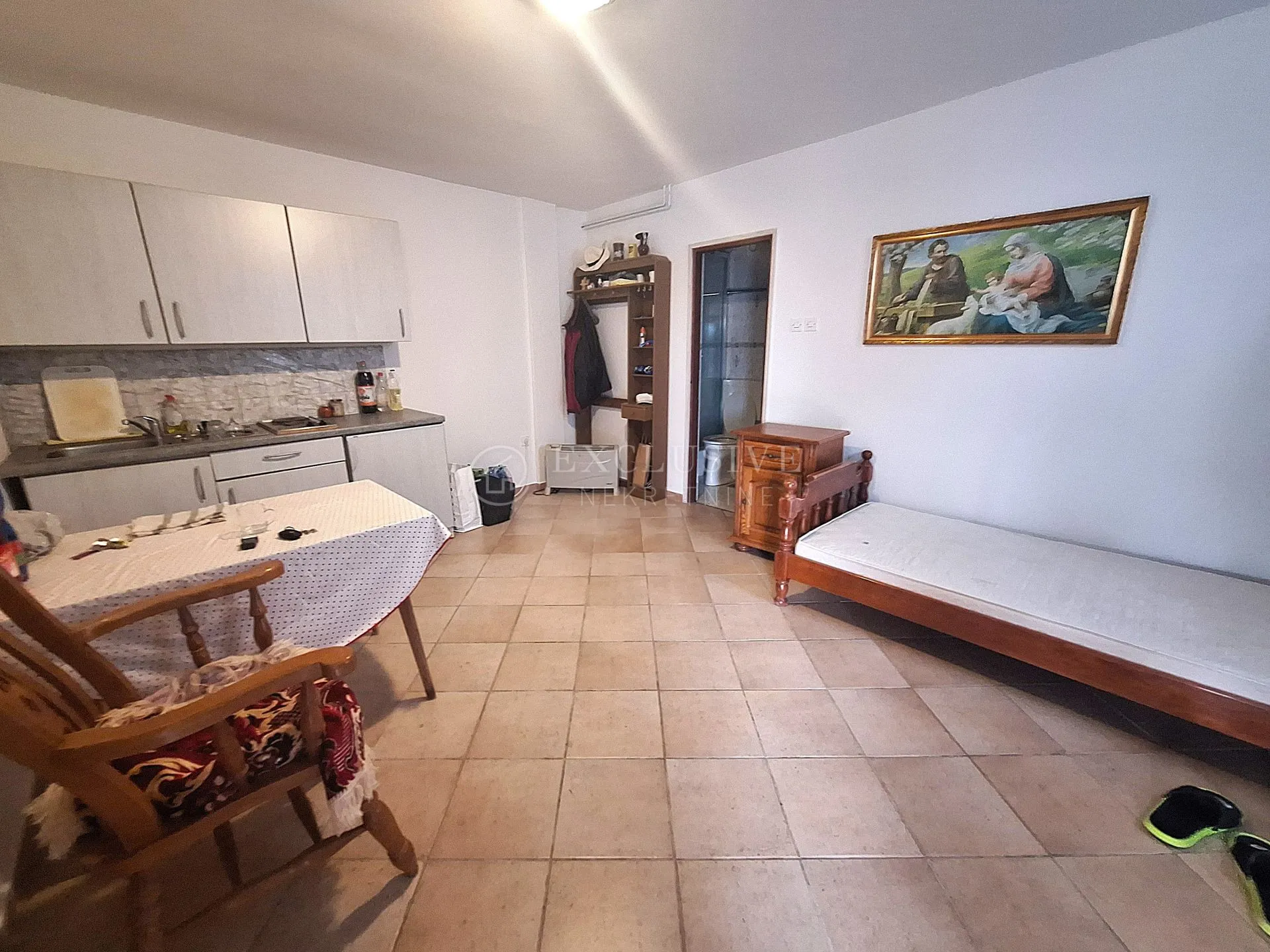 jadranovo - apartmanska vila s bazenom - slika 25