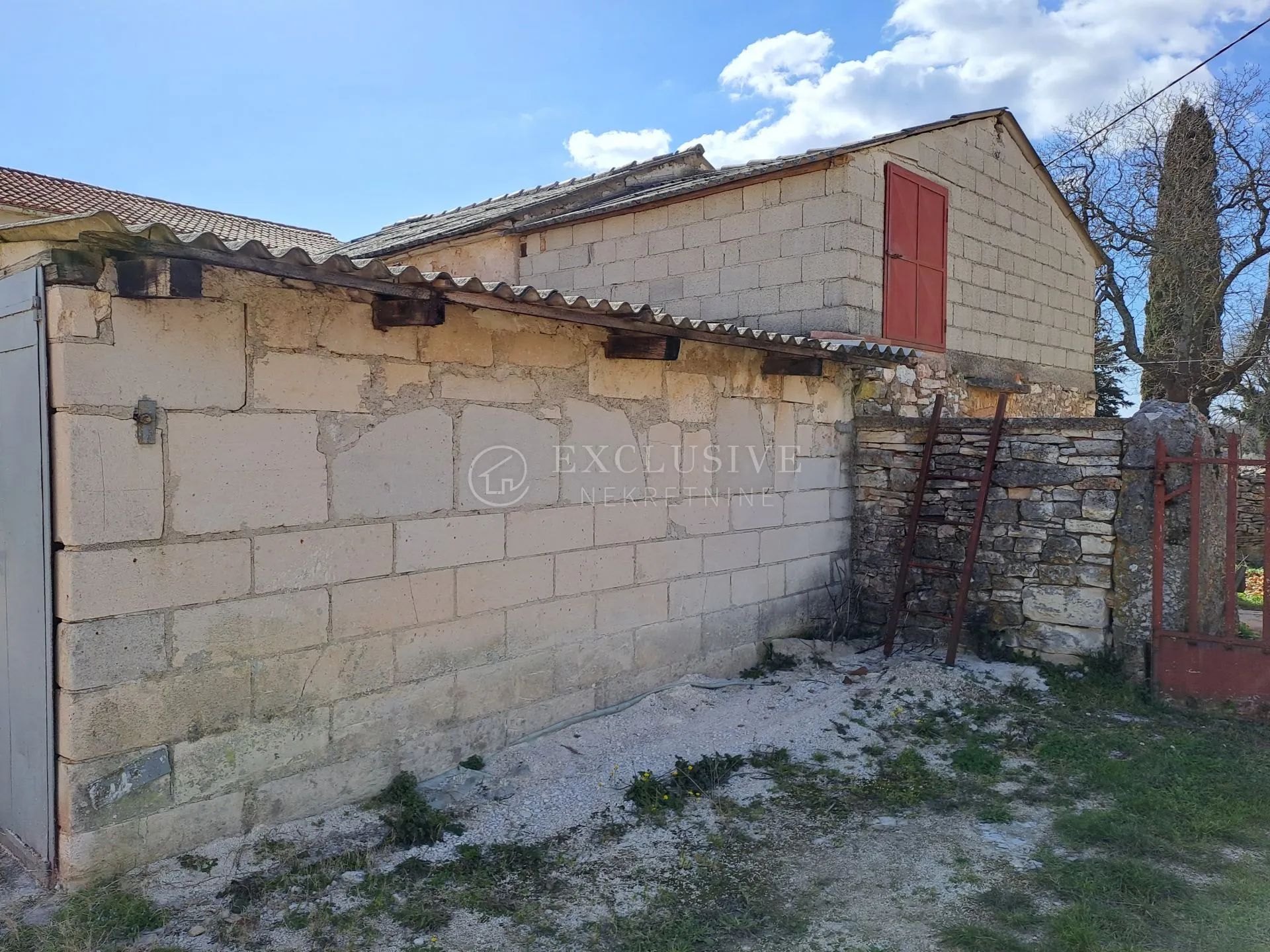 glavani, kuće starine 4 objekta sa 2000 m2 - slika 27