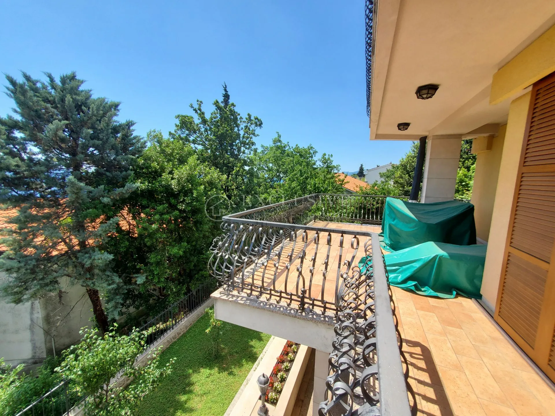 volosko prekrasna luksuzna kuća 350m2 - slika 12