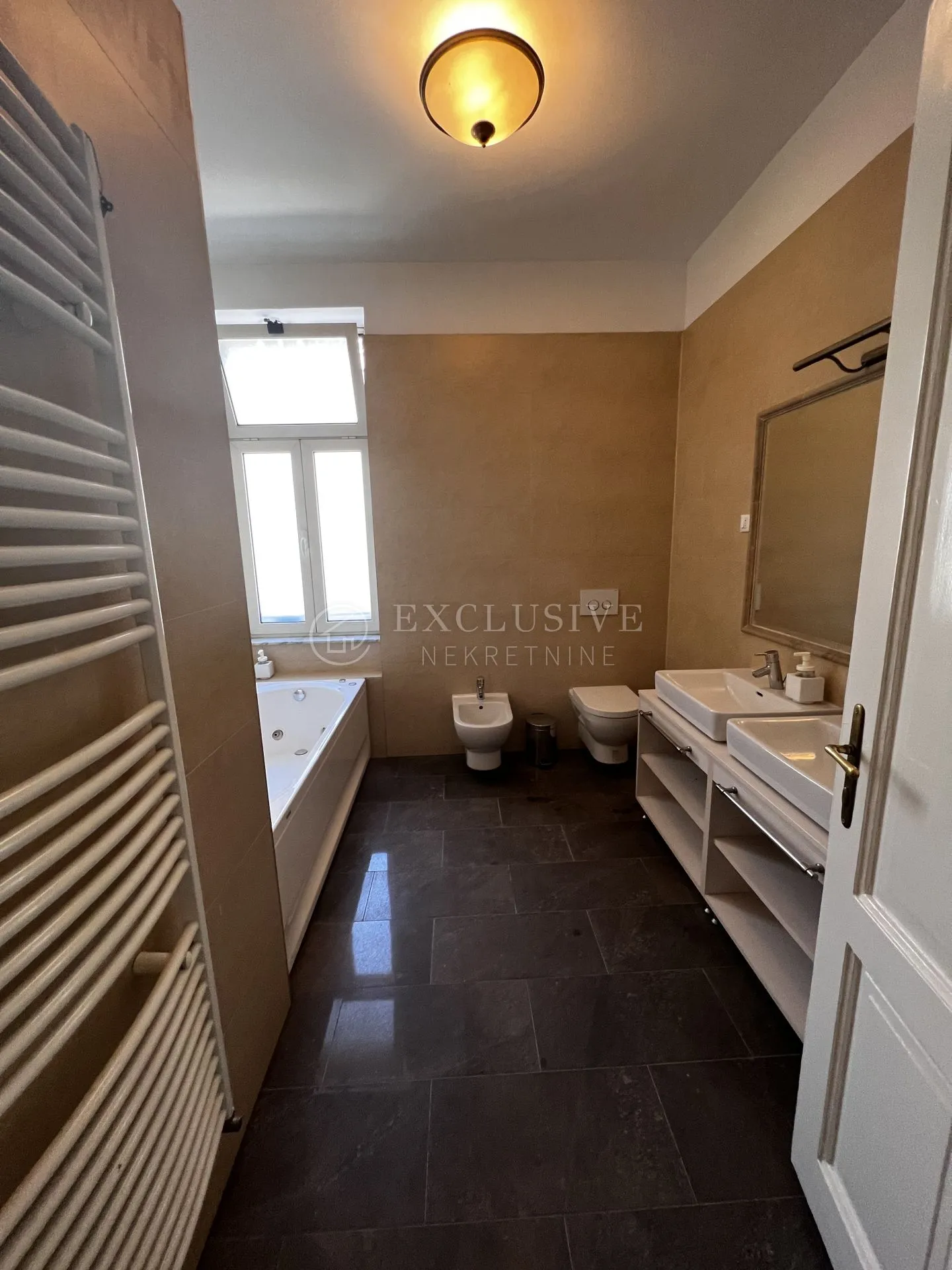 opatija-centar stan u vili 200m2 s parkingom - slika 28