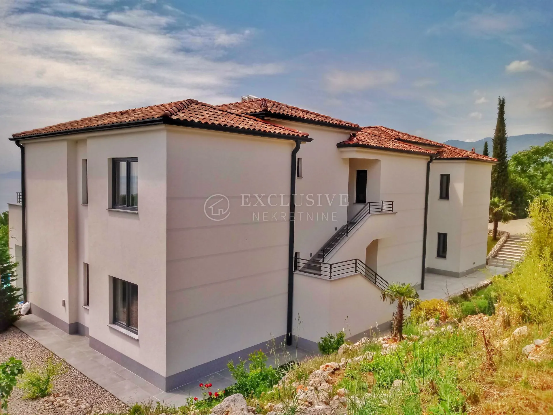 luksuzna villa sa bazenom i pogledom na cijeli kvarner !! !! - slika 28