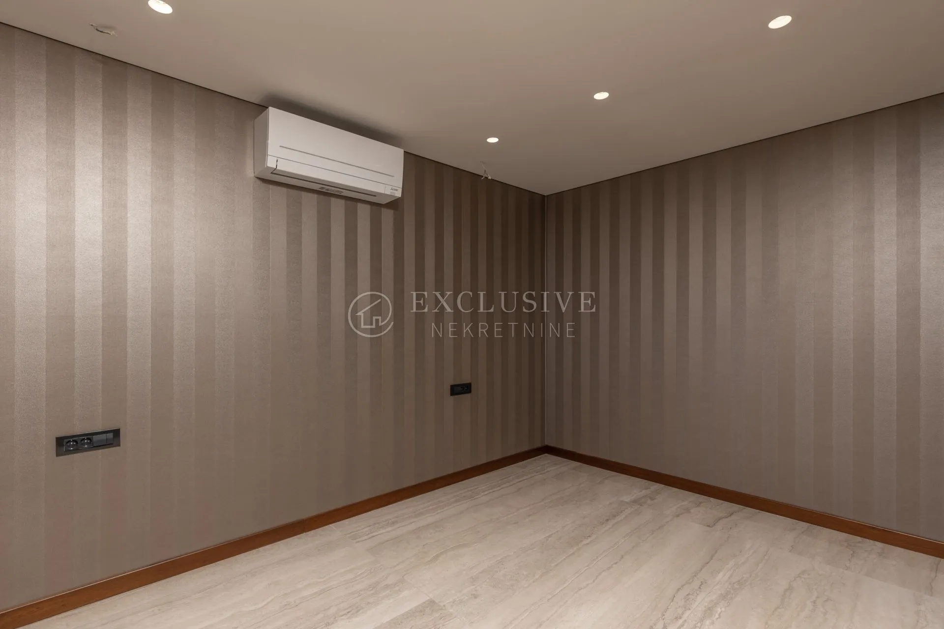 otok krk, malinska - luksuzni penthouse s vlastitim bazenom ! - slika 12