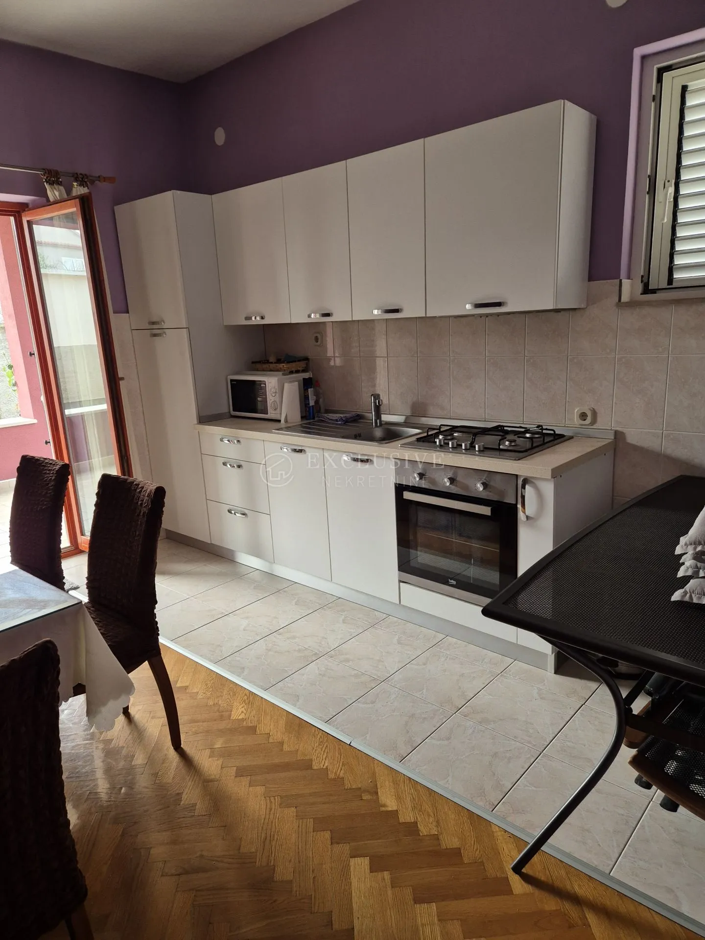 bibinje, kuća 186 m2 sa 4 stana i 470 m2 okućnice - slika 18
