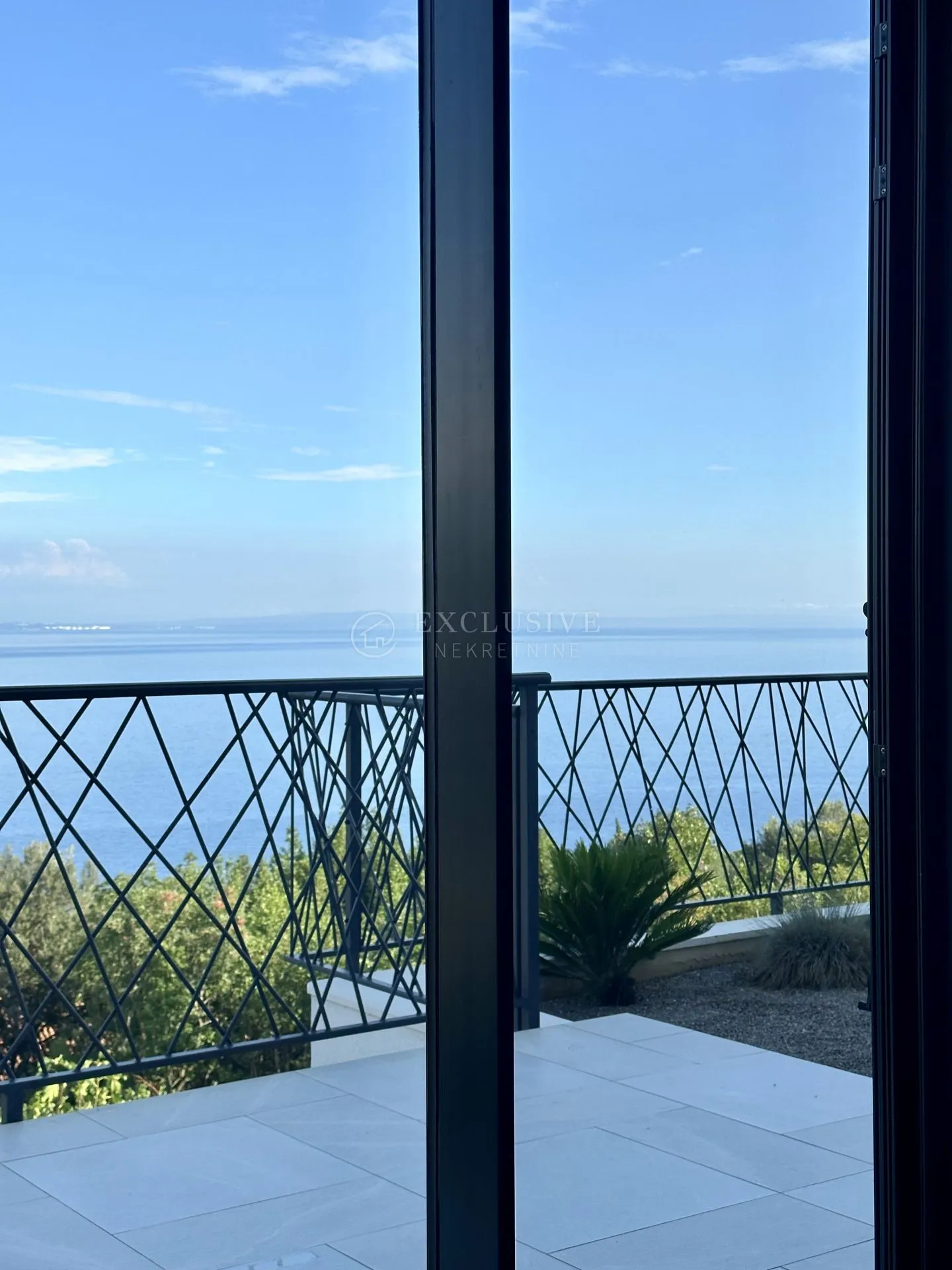 opatija luksuzni dvoetažni stan s vrtom i pogledom na more - slika 25