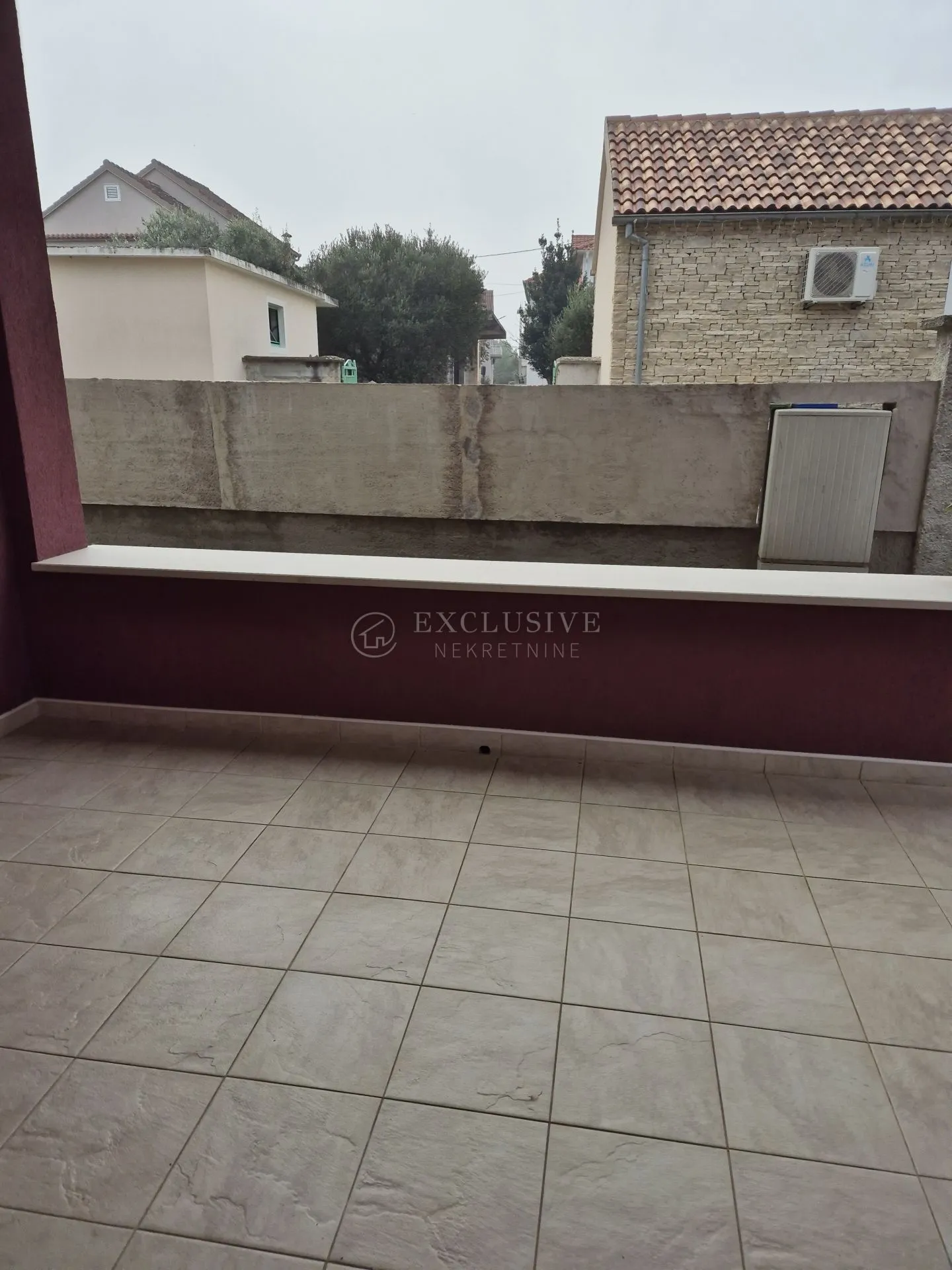 bibinje, kuća 186 m2 sa 4 stana i 470 m2 okućnice - slika 13
