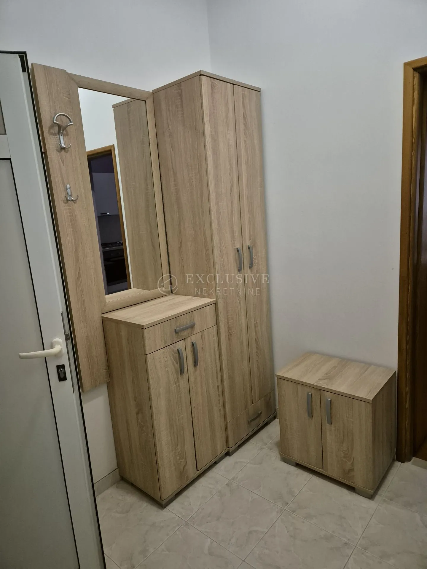 bibinje, kuća 186 m2 sa 4 stana i 470 m2 okućnice - slika 19