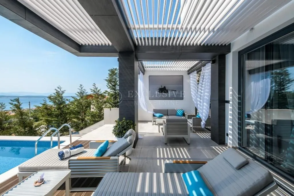 crikvenica luksuzno opremljena villa s bazenom i pogledom na more - slika 12