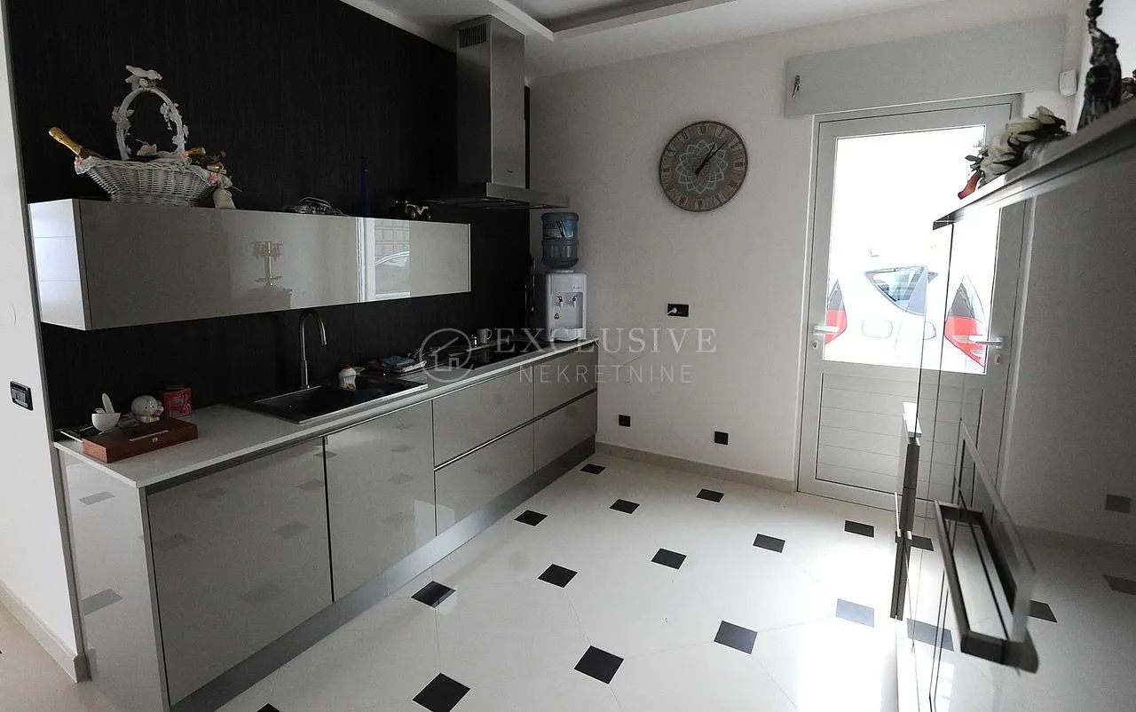 opatija 1 red do mora - exclusivna villa uz more - slika 56