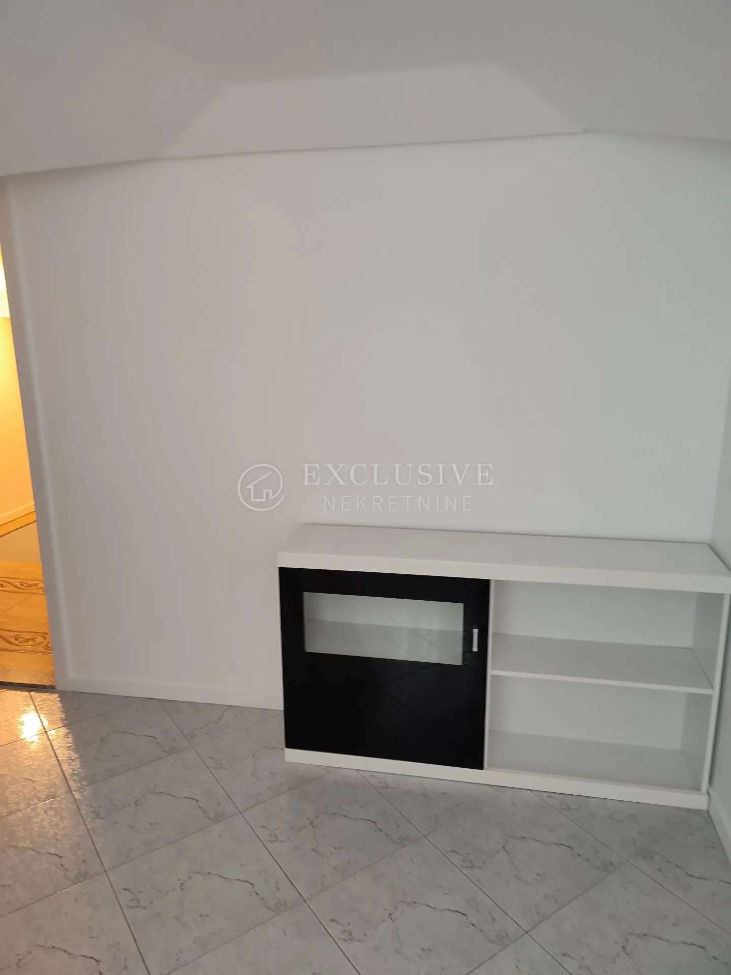 ika - oprić - dvoetažni apartman sa prekrasnim pogledom - slika 11