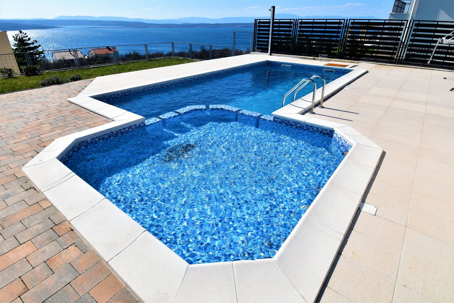 crikvenica - luksuzna vila sa panoramskim pogledom na more - slika 47