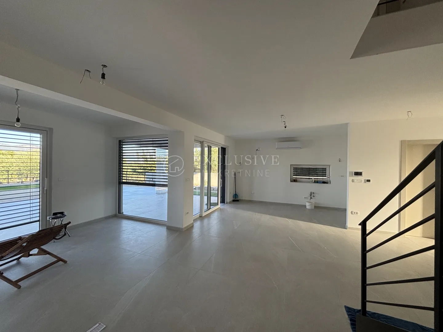 otok krk - samostojeća vila s pogledom na more - slika 6