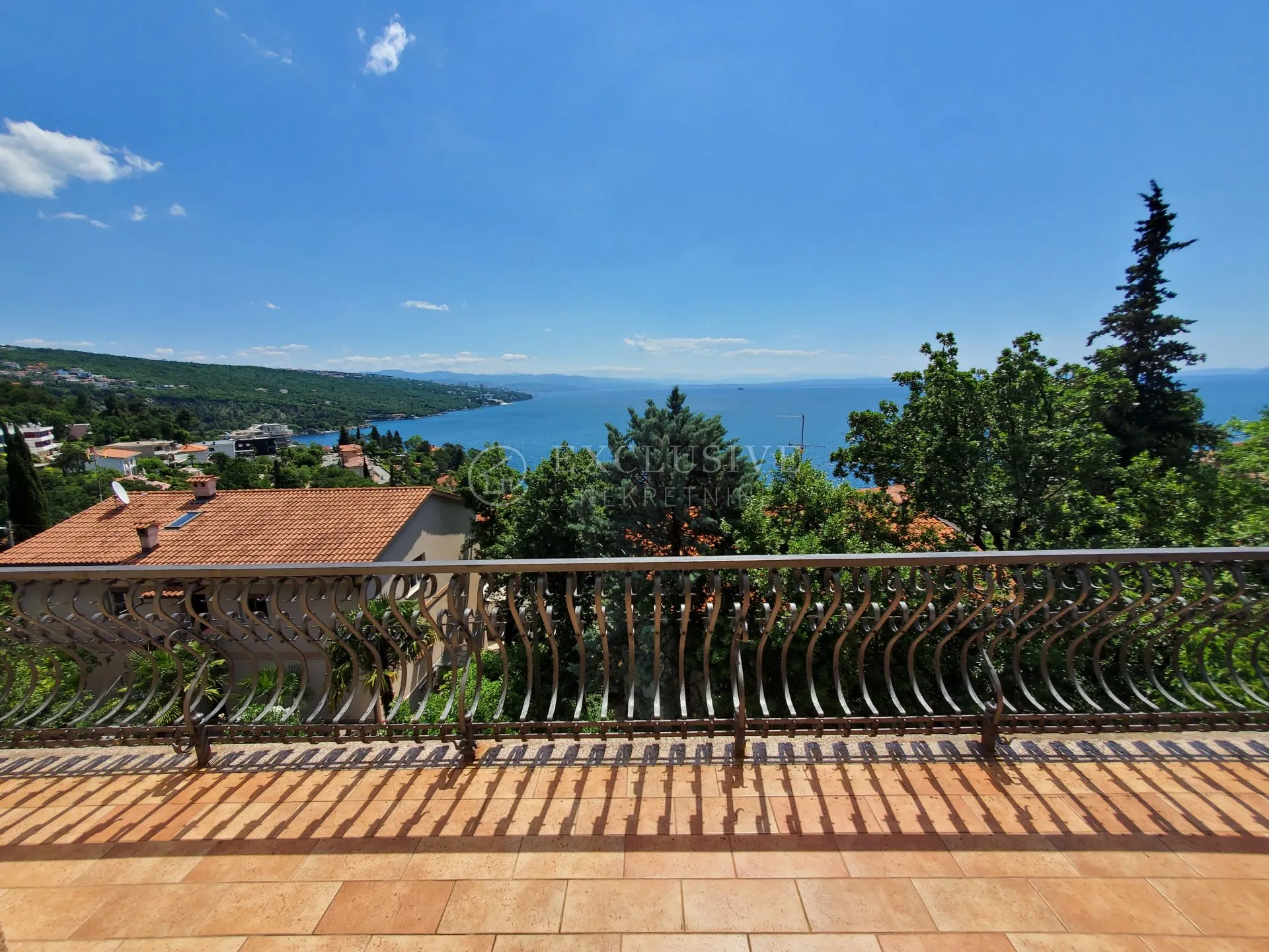 volosko prekrasna luksuzna kuća 350m2 - slika 9