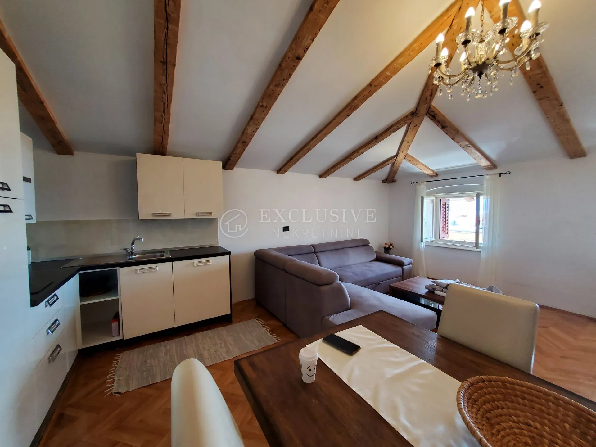 opatija stan 65m2 - strogi centar !! - slika 3