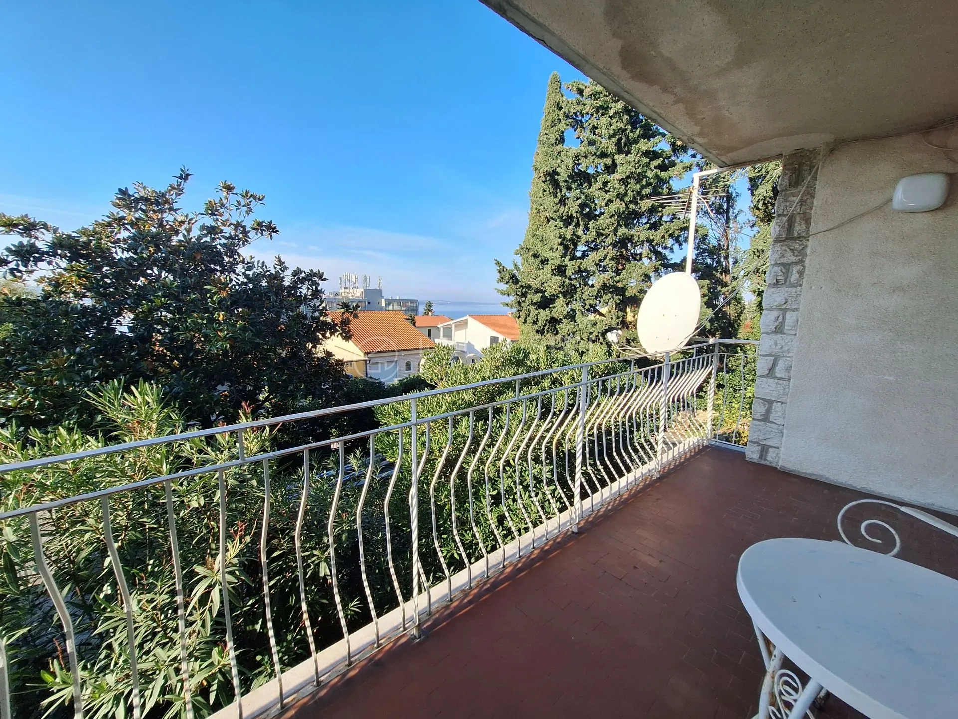 selce - vila na odličnoj lokaciji - slika 16