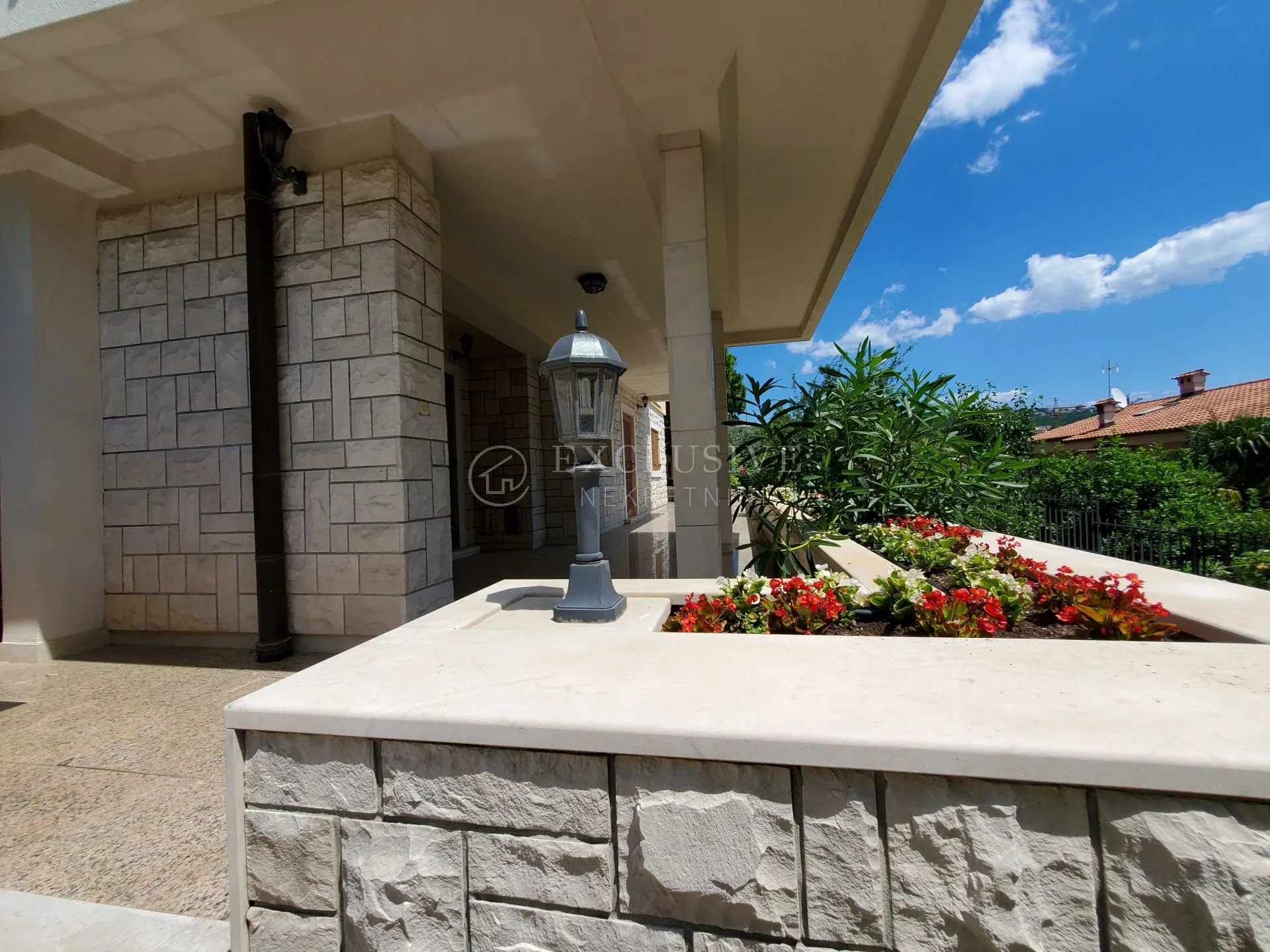 volosko prekrasna luksuzna kuća 350m2 - slika 7