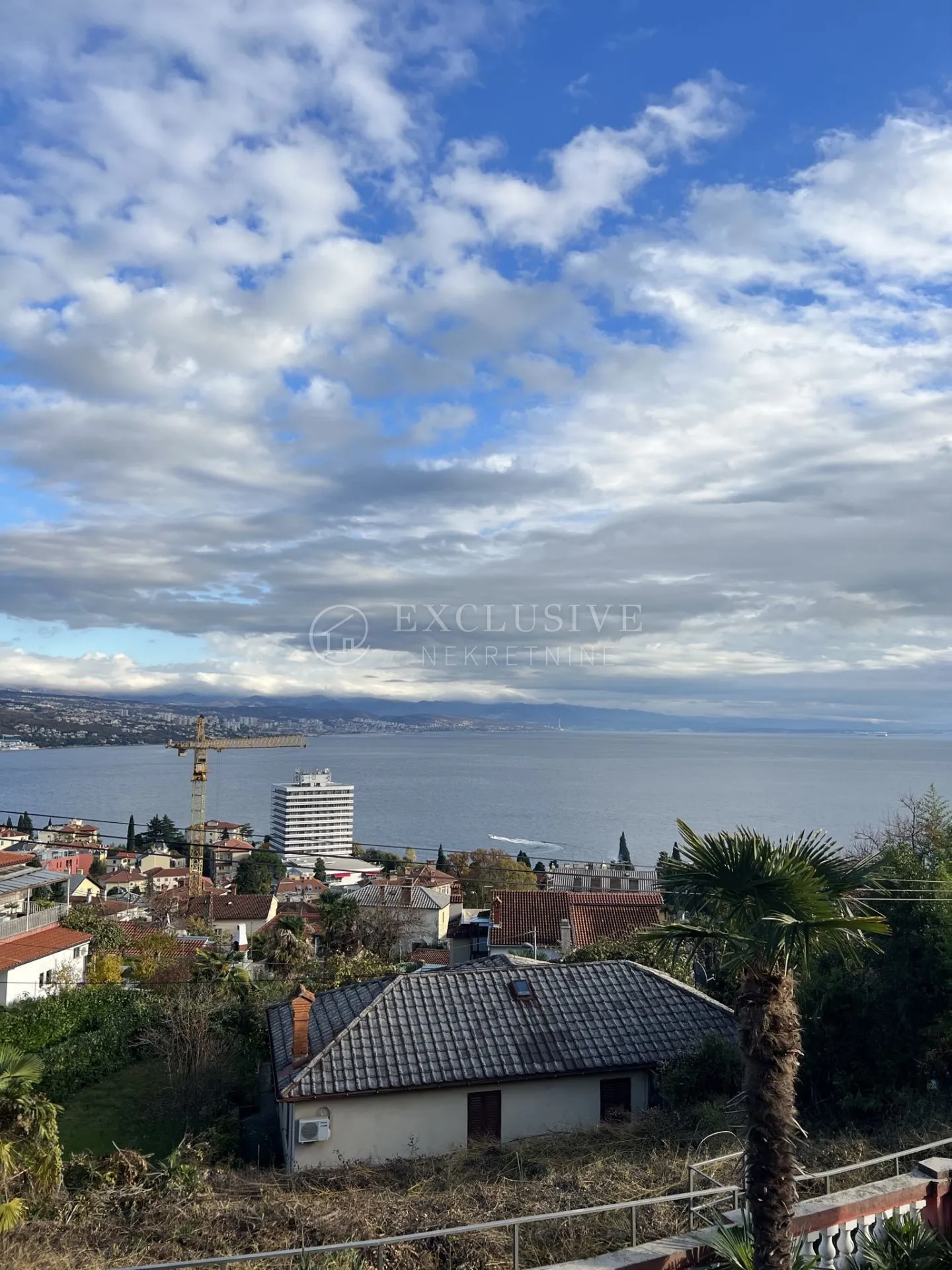 opatija kuća s predivnim pogledom i četiri stana - slika 10