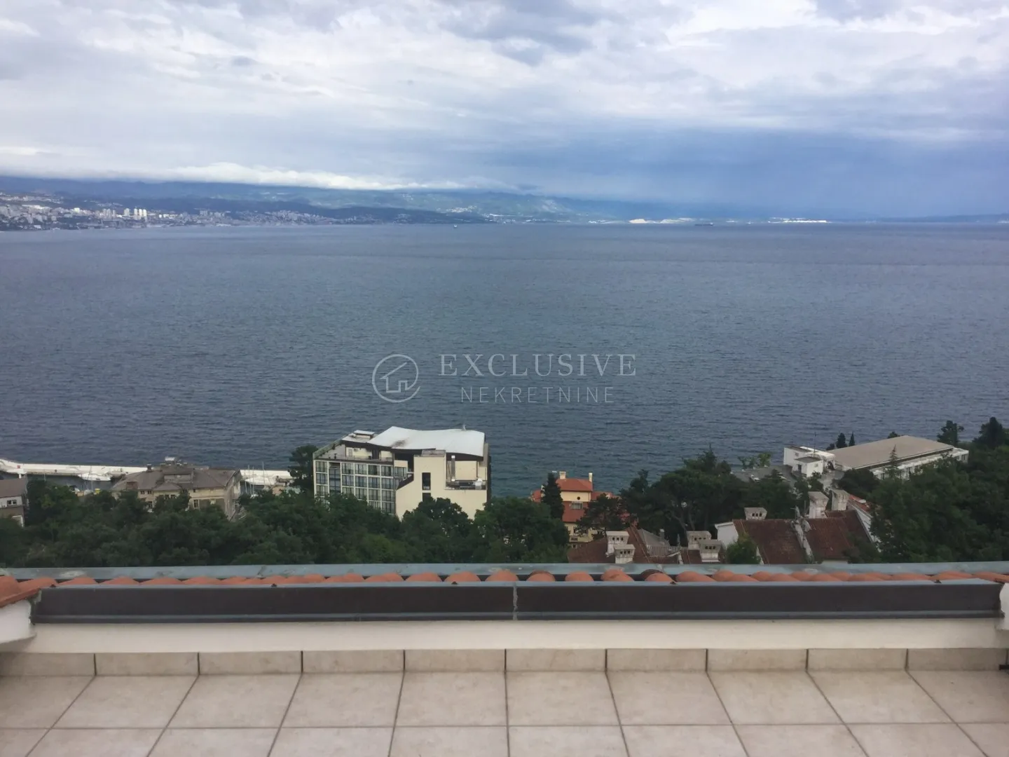 opatija - elegantna vila , 3 stana - panoramski pogled - slika 10