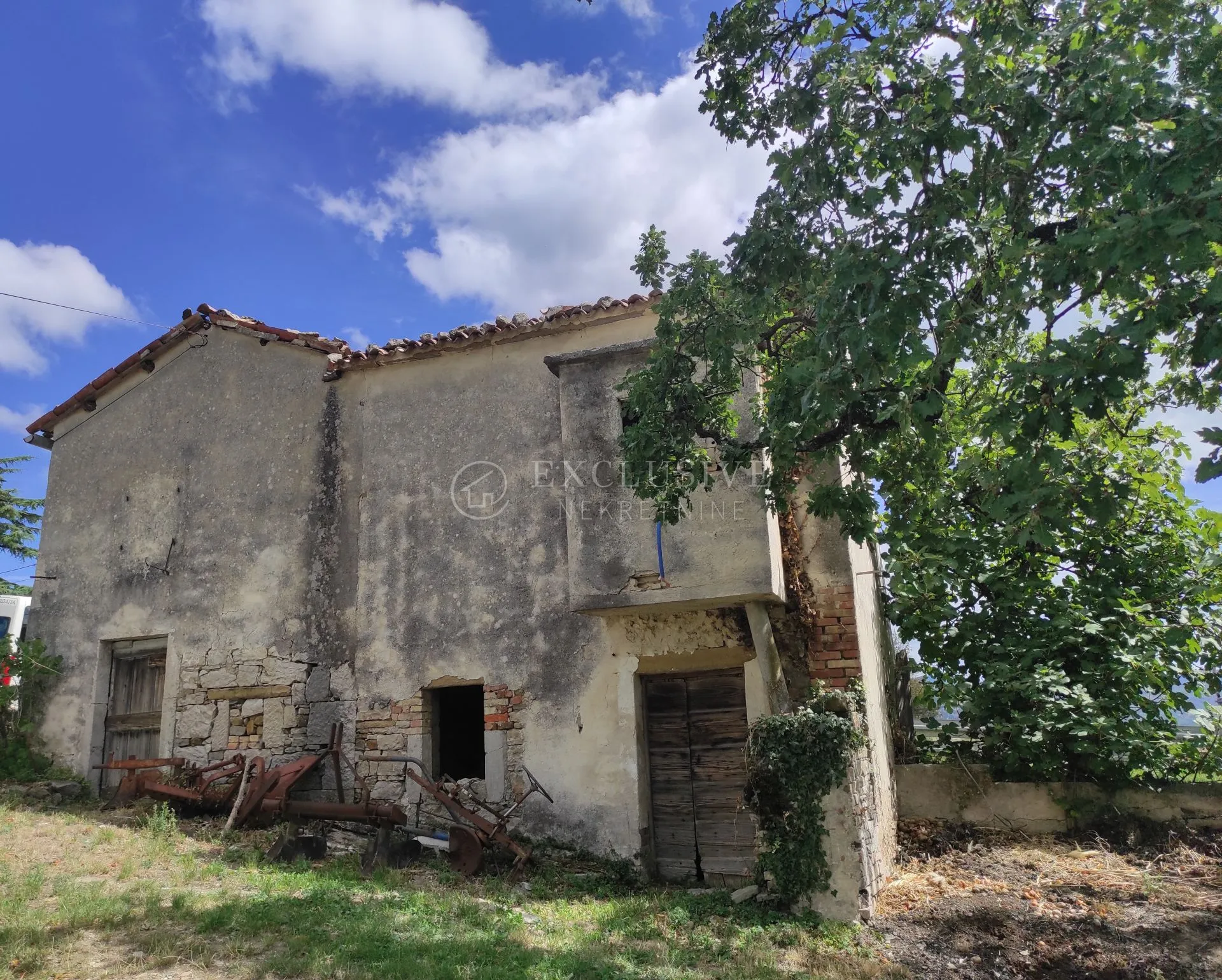 istra - okolica buzeta - slika 2