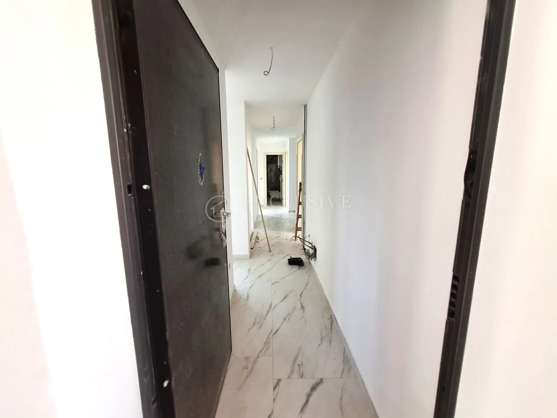 krk - prestižan dvoetažni apartman u novogradnji - slika 28