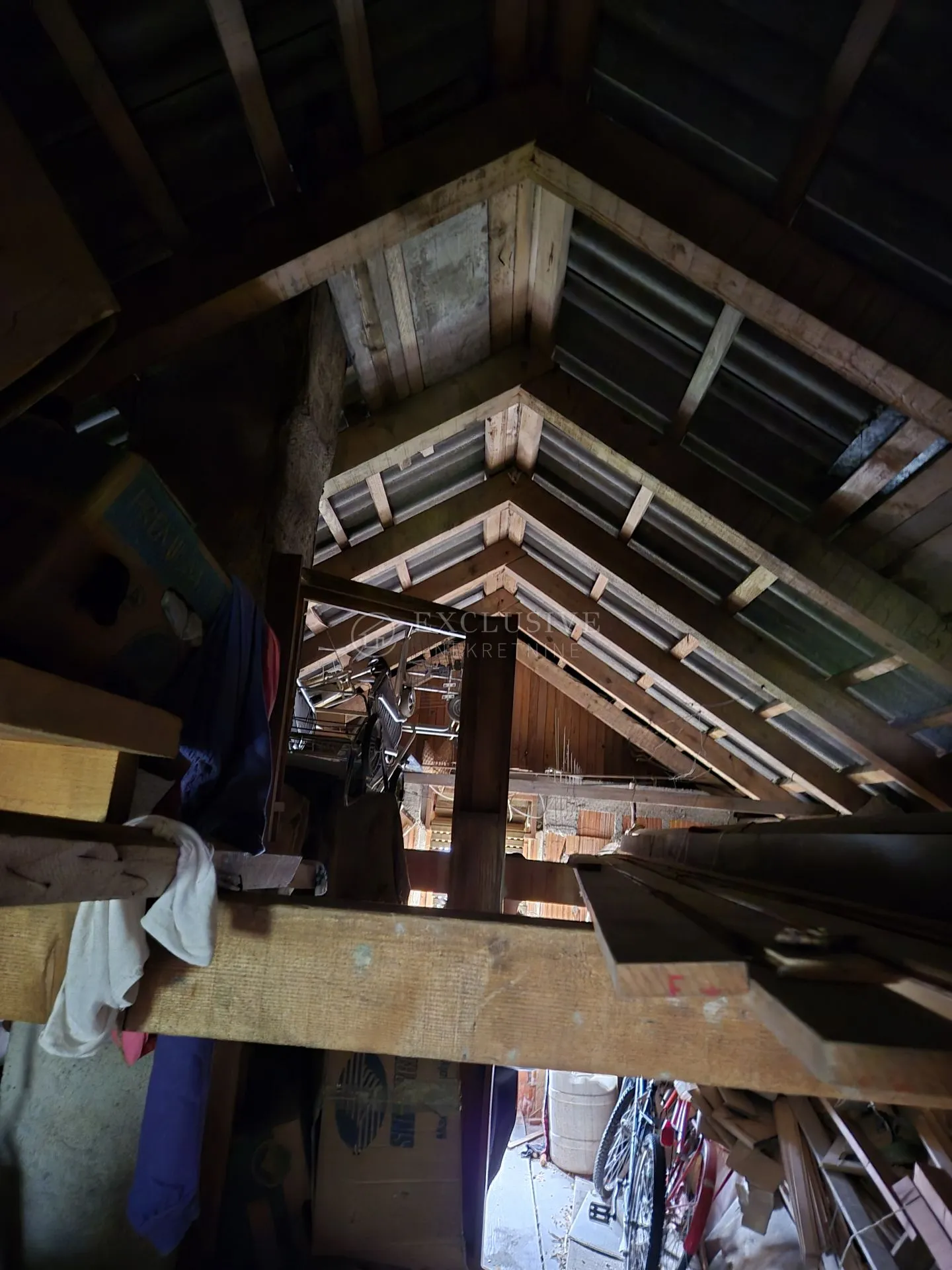 lokve, kuća u centru 344,64 m2 sa okućnicom i vrtom - slika 18
