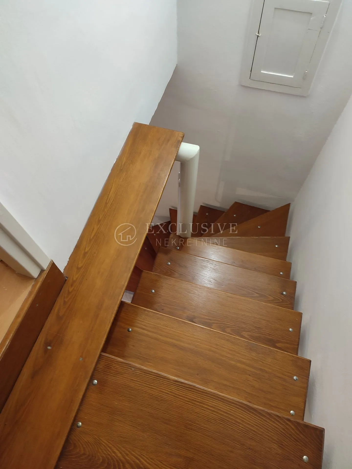 krk-jurandvor - dvoetažni apartman + zaseban apartman, terasa, vrt, parking - slika 32